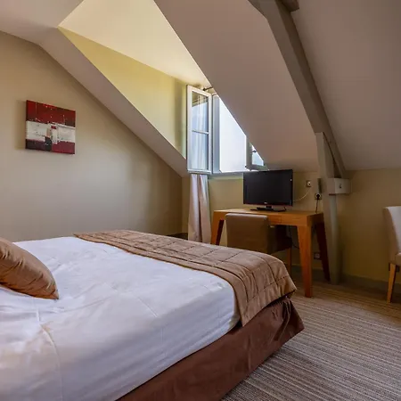 Et Du Chateau 3*
