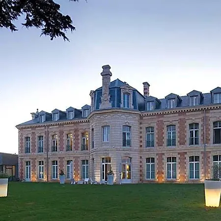 Et Du Château 3*