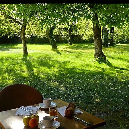 Et Du Château Hotel 3*