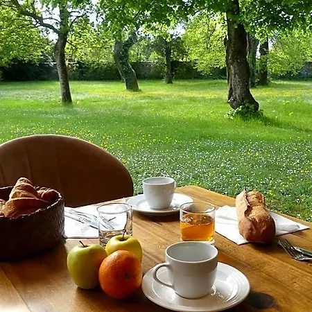 Et Du Château Hotel 3*
