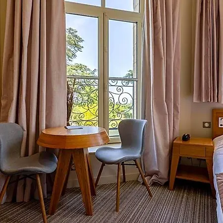 Et Du Château Hotel